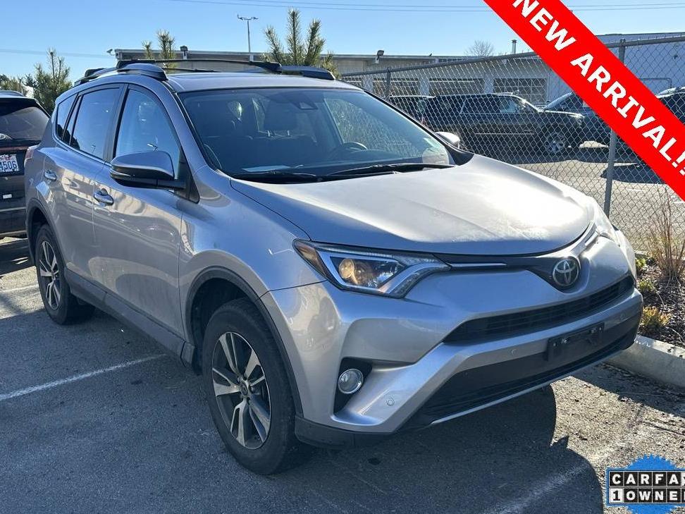 TOYOTA RAV4 2017 2T3RFREV6HW663000 image