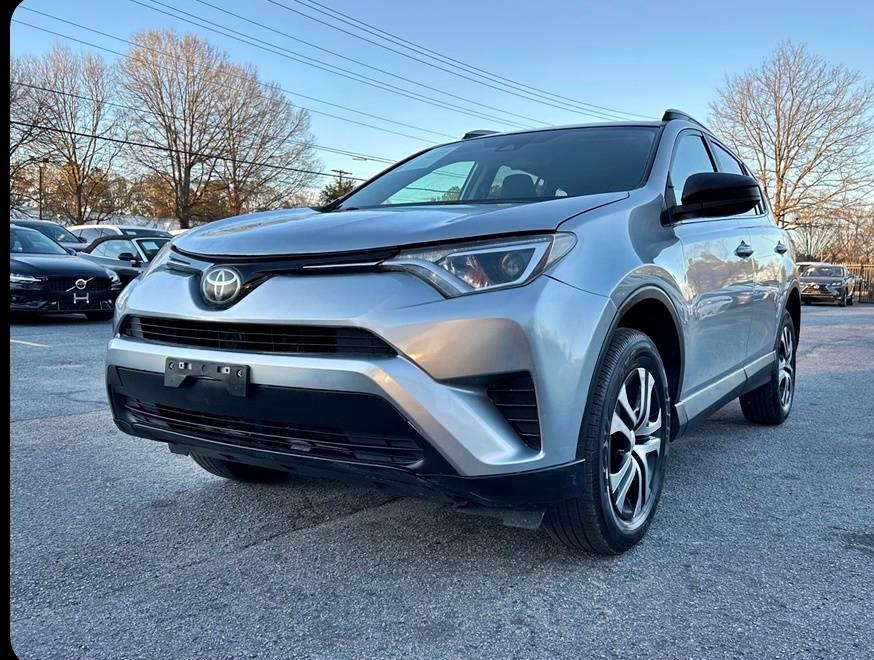 TOYOTA RAV4 2017 2T3BFREV5HW598920 image