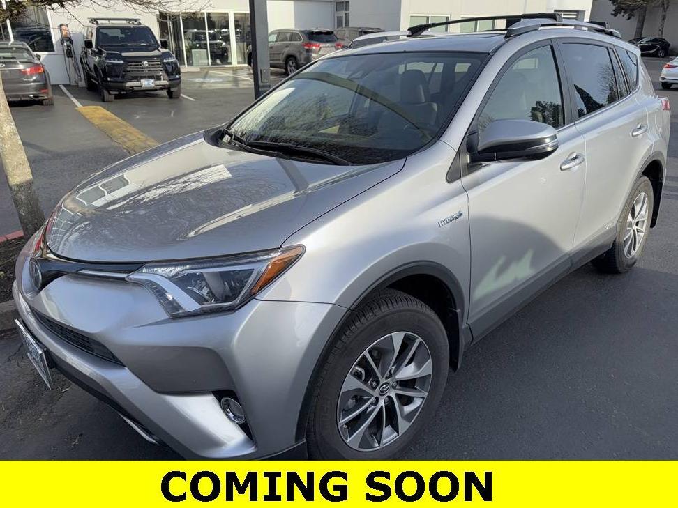 TOYOTA RAV4 2017 JTMRJREV7HD113915 image