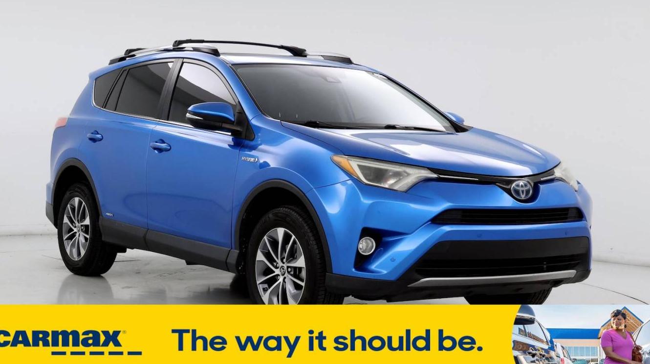 TOYOTA RAV4 2017 JTMRJREV9HD120736 image