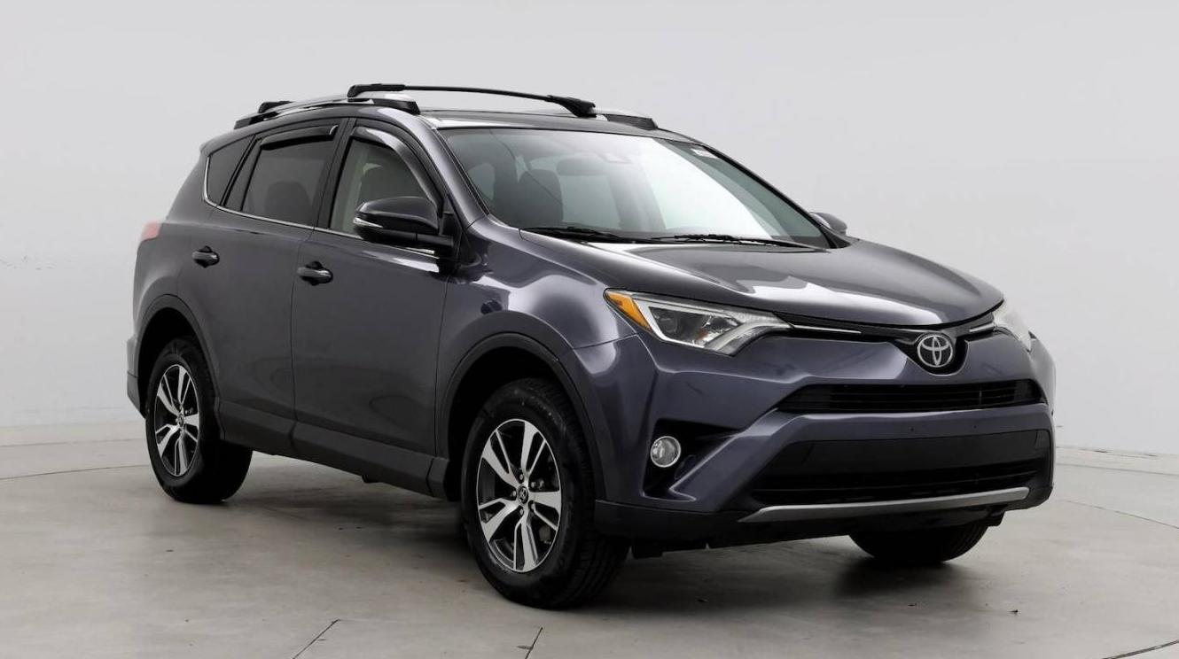 TOYOTA RAV4 2017 JTMWFREV4HD100138 image