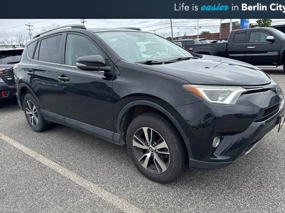 TOYOTA RAV4 2017 2T3RFREV2HW642595 image