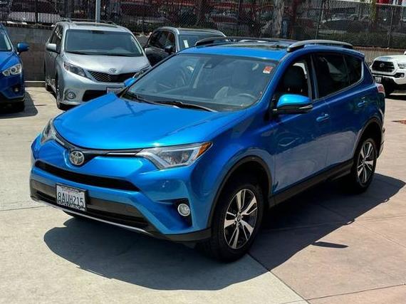 TOYOTA RAV4 2017 JTMWFREV0HJ149998 image