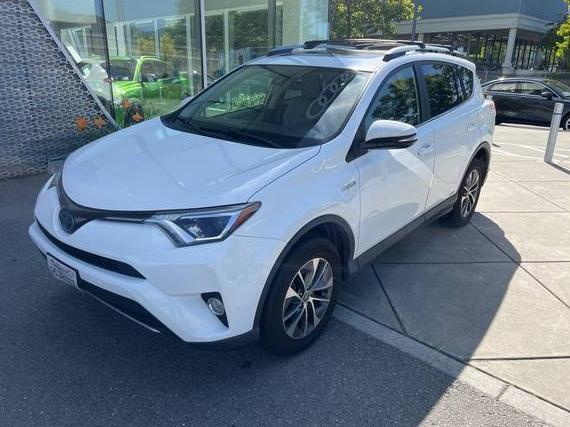 TOYOTA RAV4 2017 JTMRJREV4HD141011 image