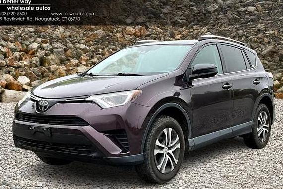 TOYOTA RAV4 2017 2T3BFREV1HW657980 image