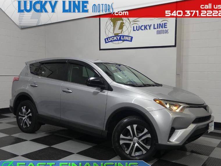 TOYOTA RAV4 2017 2T3BFREV4HW689029 image