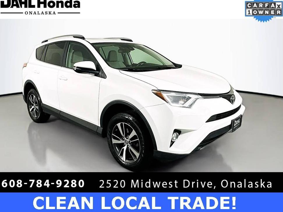 TOYOTA RAV4 2017 2T3RFREVXHW619579 image