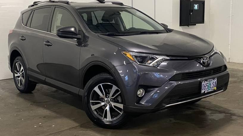 TOYOTA RAV4 2017 JTMRFREV6HJ112435 image