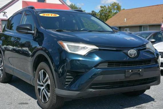 TOYOTA RAV4 2017 JTMBFREV0HJ112321 image