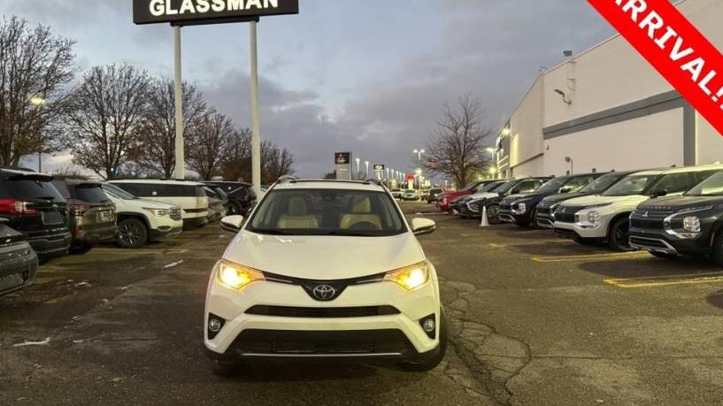 TOYOTA RAV4 2017 JTMRFREV0HJ122510 image