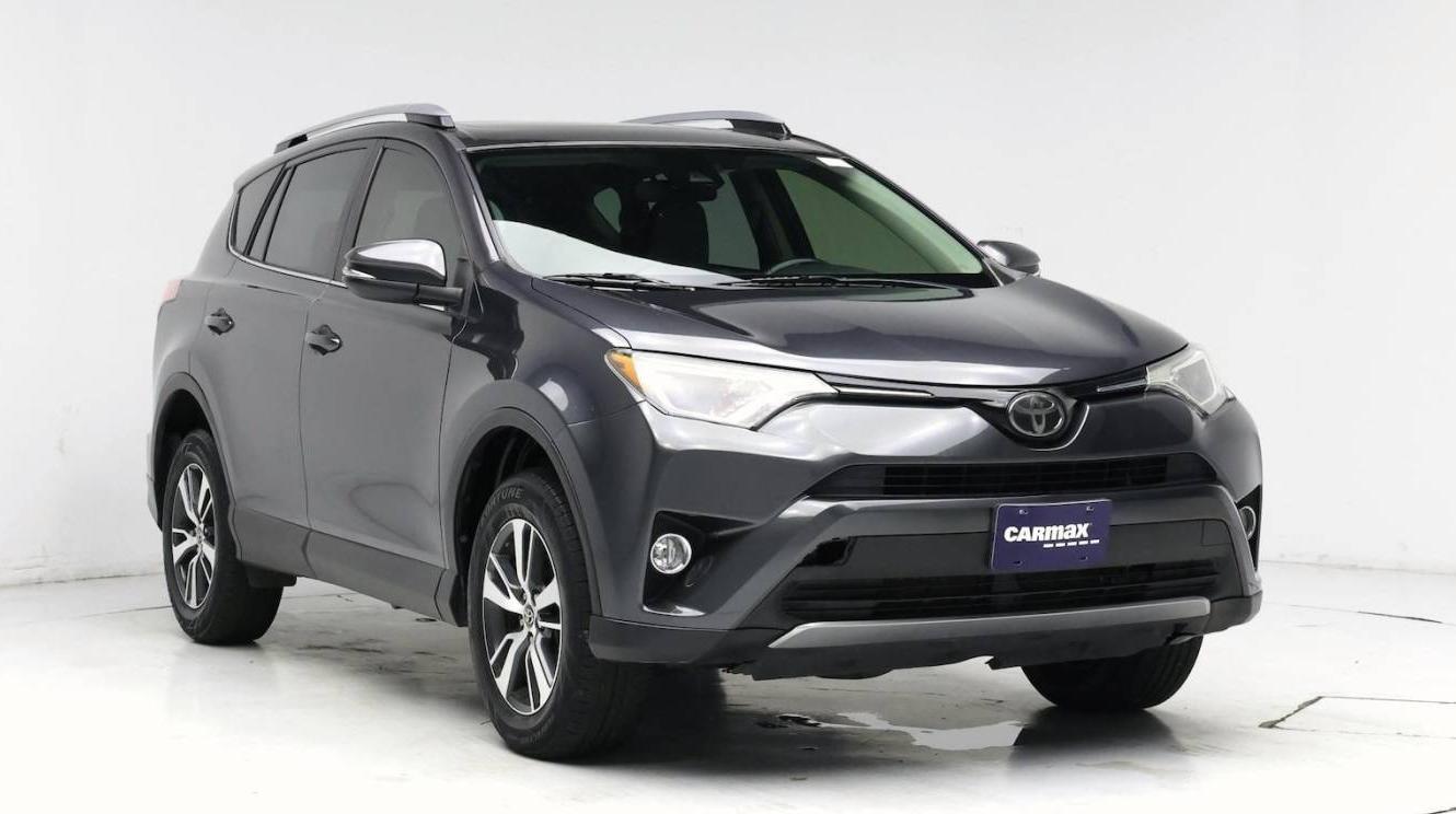 TOYOTA RAV4 2017 JTMWFREV3HJ141085 image