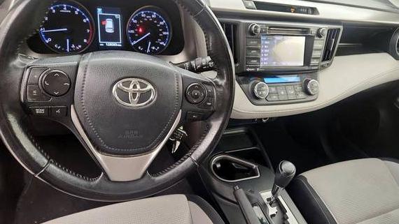 TOYOTA RAV4 2017 JTMRFREV2HJ113629 image