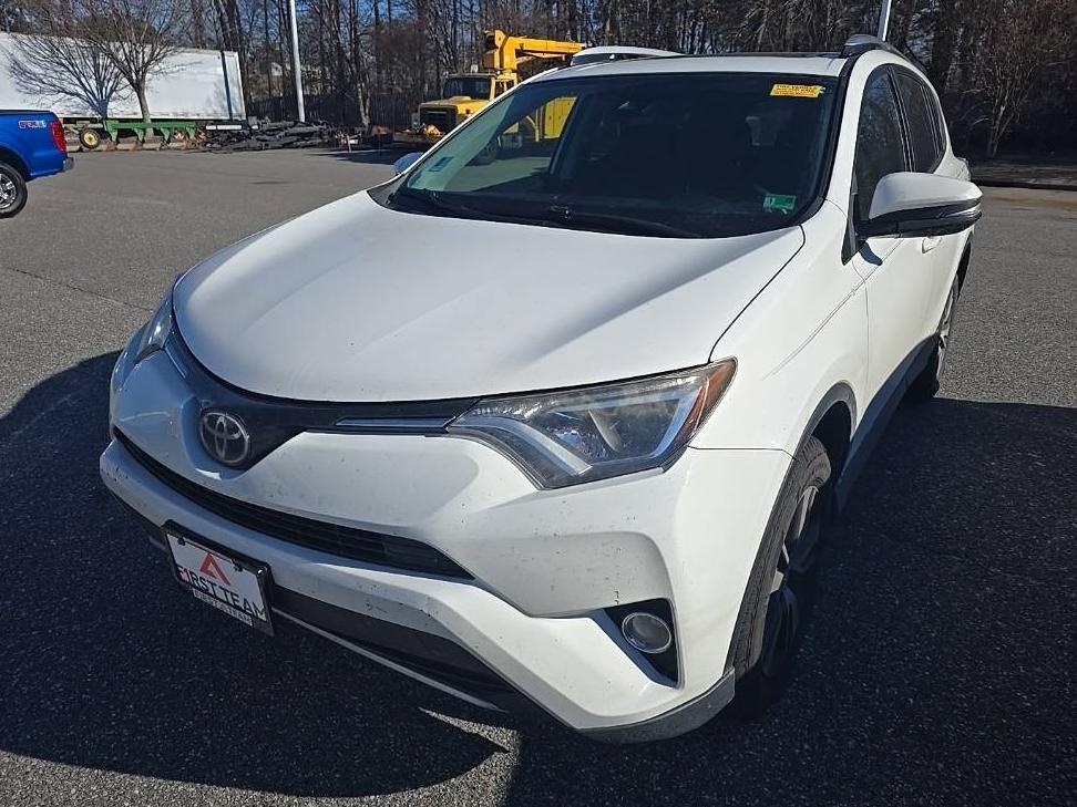 TOYOTA RAV4 2017 JTMRFREV2HJ127501 image