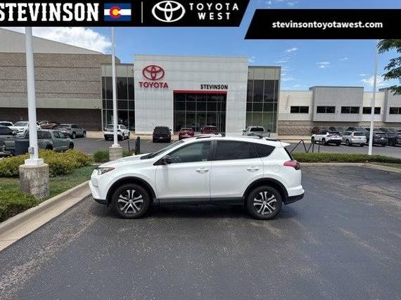 TOYOTA RAV4 2017 2T3BFREV5HW614503 image