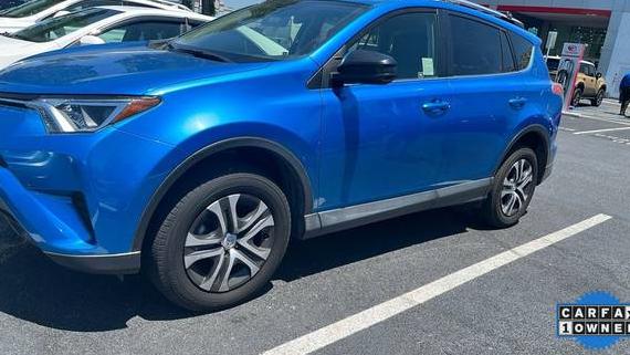TOYOTA RAV4 2017 JTMZFREV9HJ103387 image