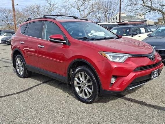 TOYOTA RAV4 2017 2T3DFREV8HW692041 image