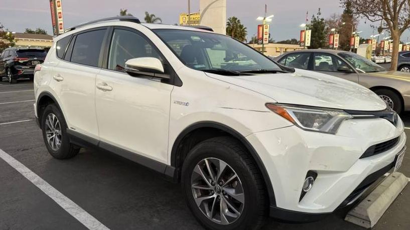 TOYOTA RAV4 2017 JTMRJREV2HD124403 image