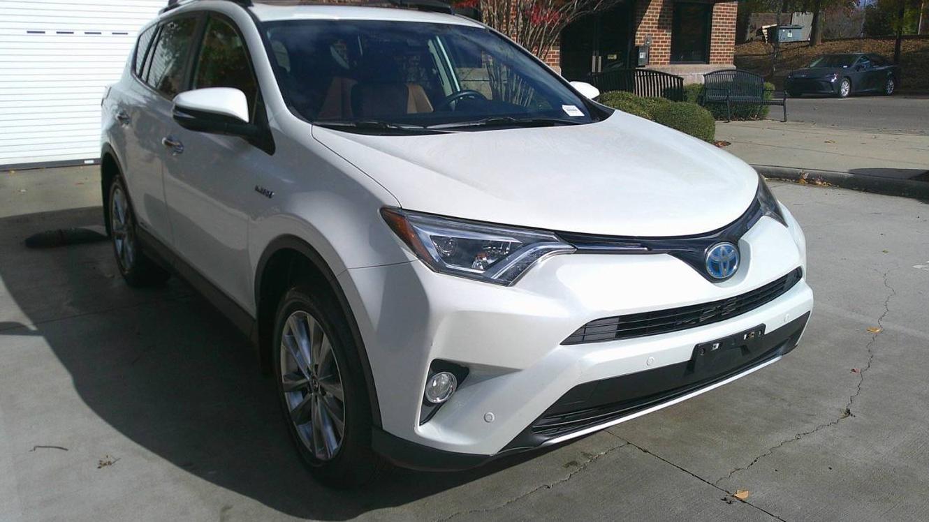 TOYOTA RAV4 2017 JTMDJREV6HD131350 image