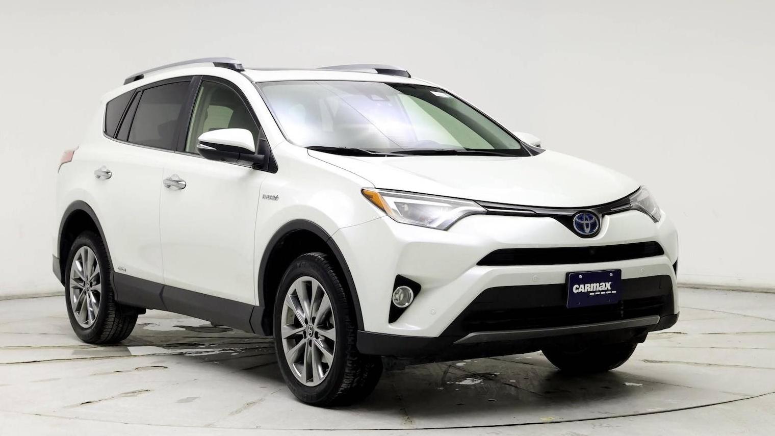 TOYOTA RAV4 2017 JTMDJREV3HD089994 image