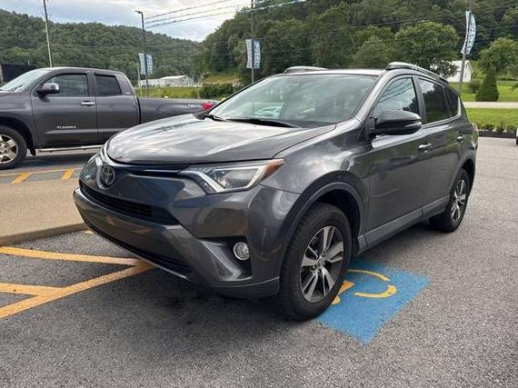 TOYOTA RAV4 2017 2T3WFREV4HW389766 image