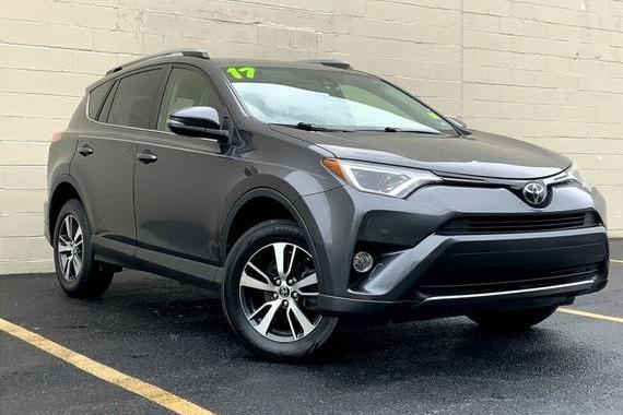 TOYOTA RAV4 2017 JTMRFREV2HJ704365 image