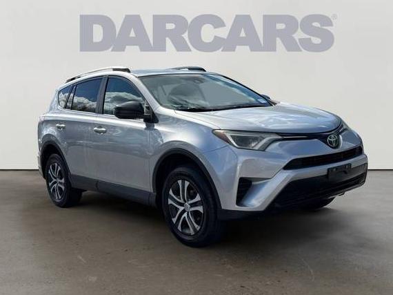 TOYOTA RAV4 2017 2T3ZFREV8HW350580 image