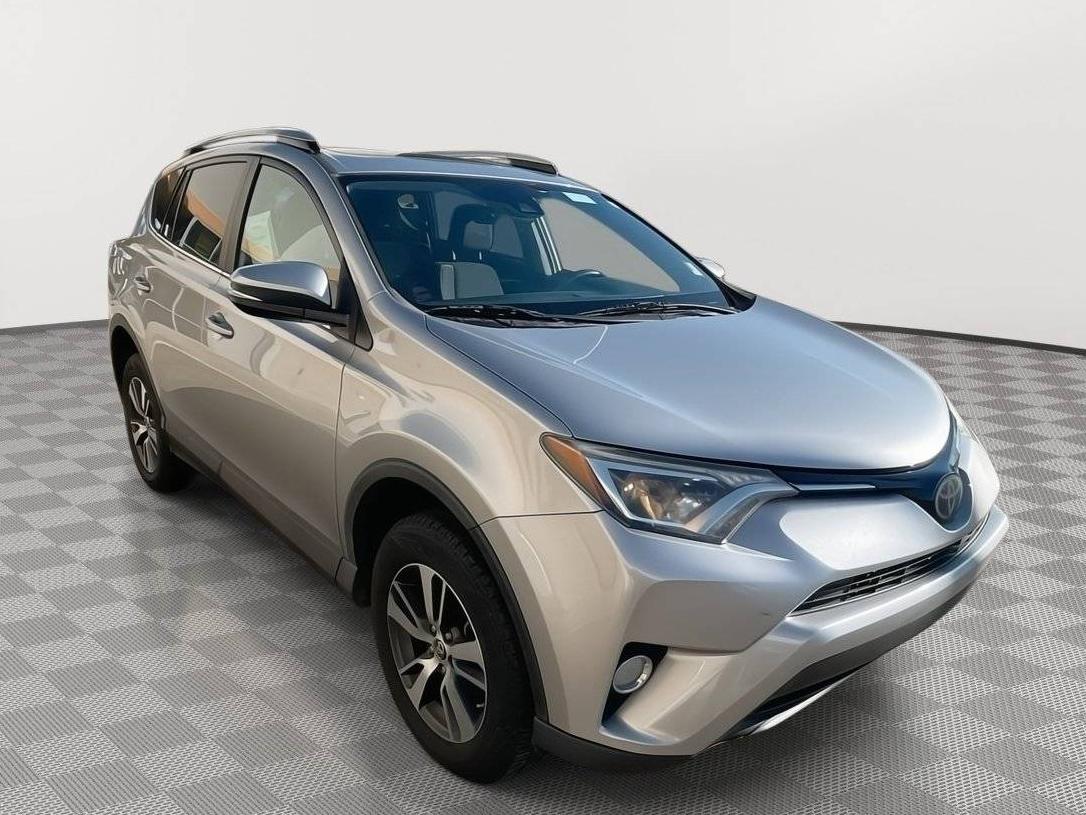 TOYOTA RAV4 2017 2T3WFREV2HW382265 image