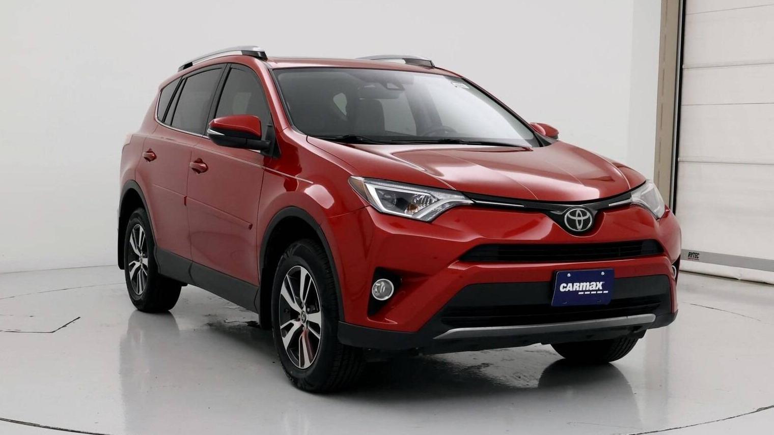 TOYOTA RAV4 2017 JTMWFREVXHJ117835 image