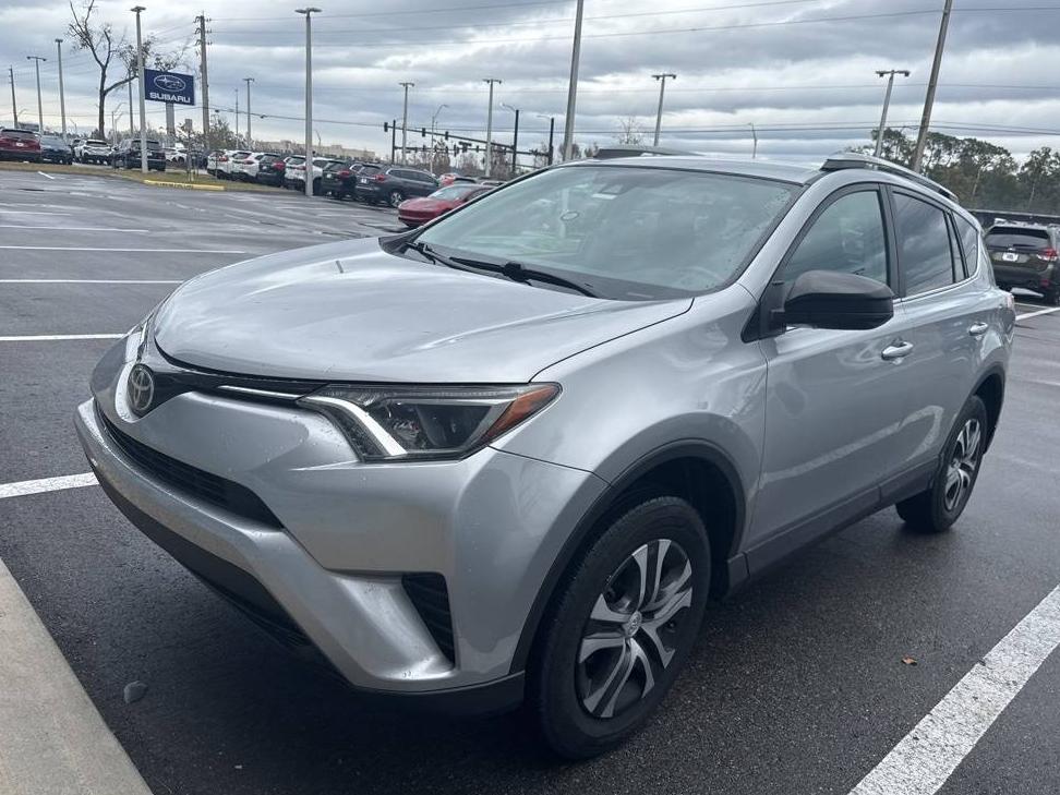 TOYOTA RAV4 2017 2T3ZFREV7HW384199 image