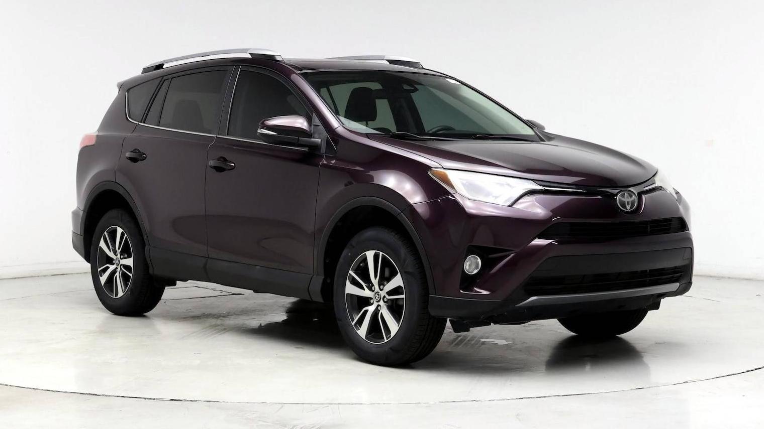 TOYOTA RAV4 2017 2T3WFREV8HW348749 image