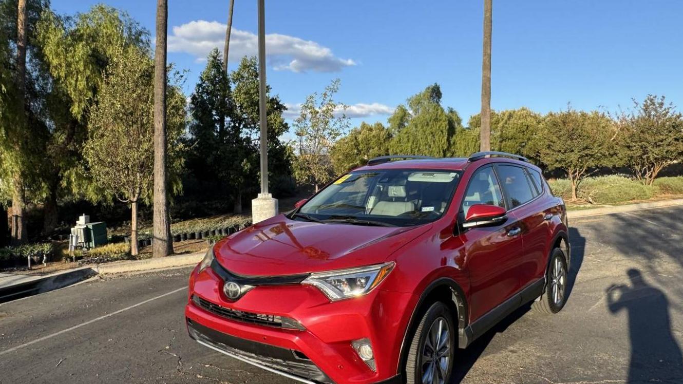 TOYOTA RAV4 2017 2T3YFREV2HW358461 image