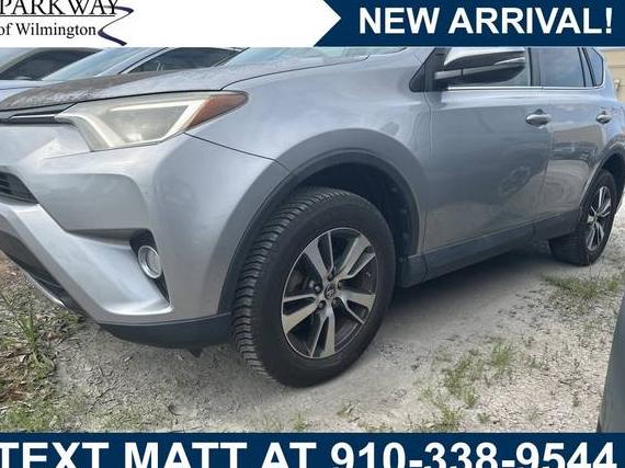 TOYOTA RAV4 2017 2T3WFREV1HW379518 image