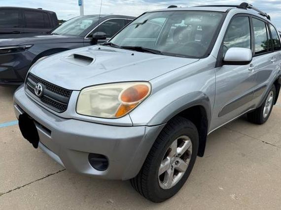 TOYOTA RAV4 2004 JTEHD20V740015045 image