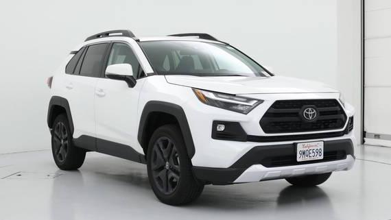 TOYOTA RAV4 2024 2T3J1RFV1RW457935 image