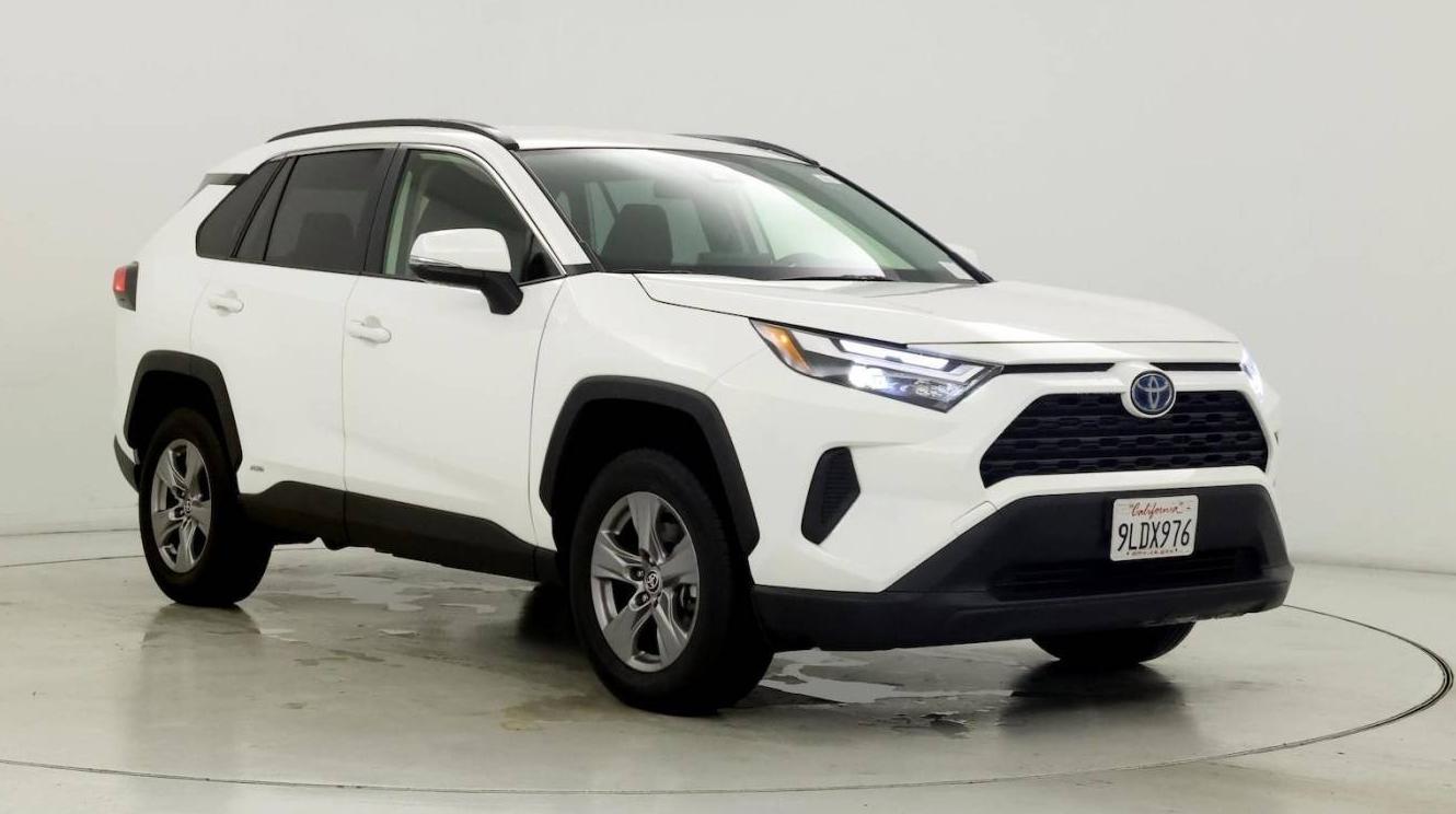 TOYOTA RAV4 2024 JTMMWRFV4RD219668 image