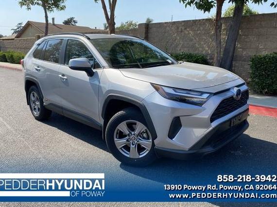 TOYOTA RAV4 2024 JTMRWRFV8RD215435 image