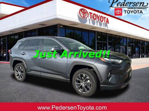 TOYOTA RAV4 2024 JTMD6RFV9RD128556 image