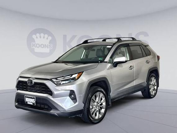 TOYOTA RAV4 2024 2T3A1RFV0RC427181 image