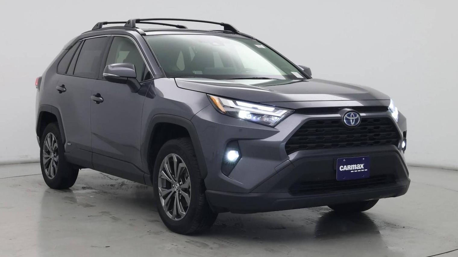 TOYOTA RAV4 2024 JTMB6RFV3RD117124 image