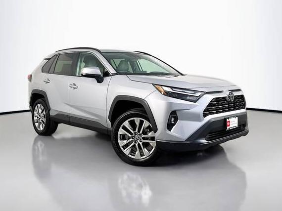TOYOTA RAV4 2024 2T3A1RFV0RW442102 image