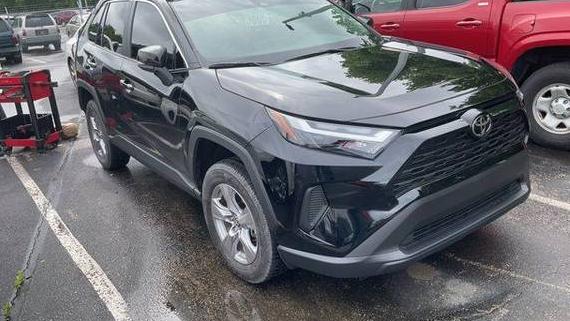 TOYOTA RAV4 2024 2T3W1RFV4RC302285 image