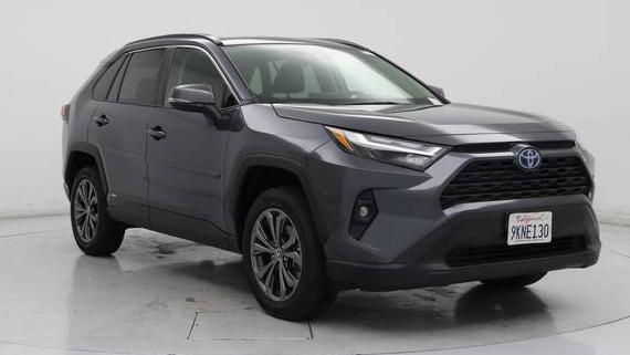 TOYOTA RAV4 2024 JTMB6RFV0RD121244 image