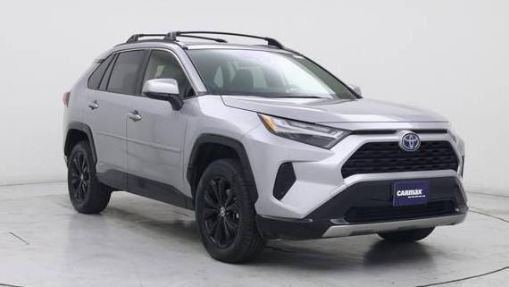 TOYOTA RAV4 2024 JTM16RFV4RD147423 image