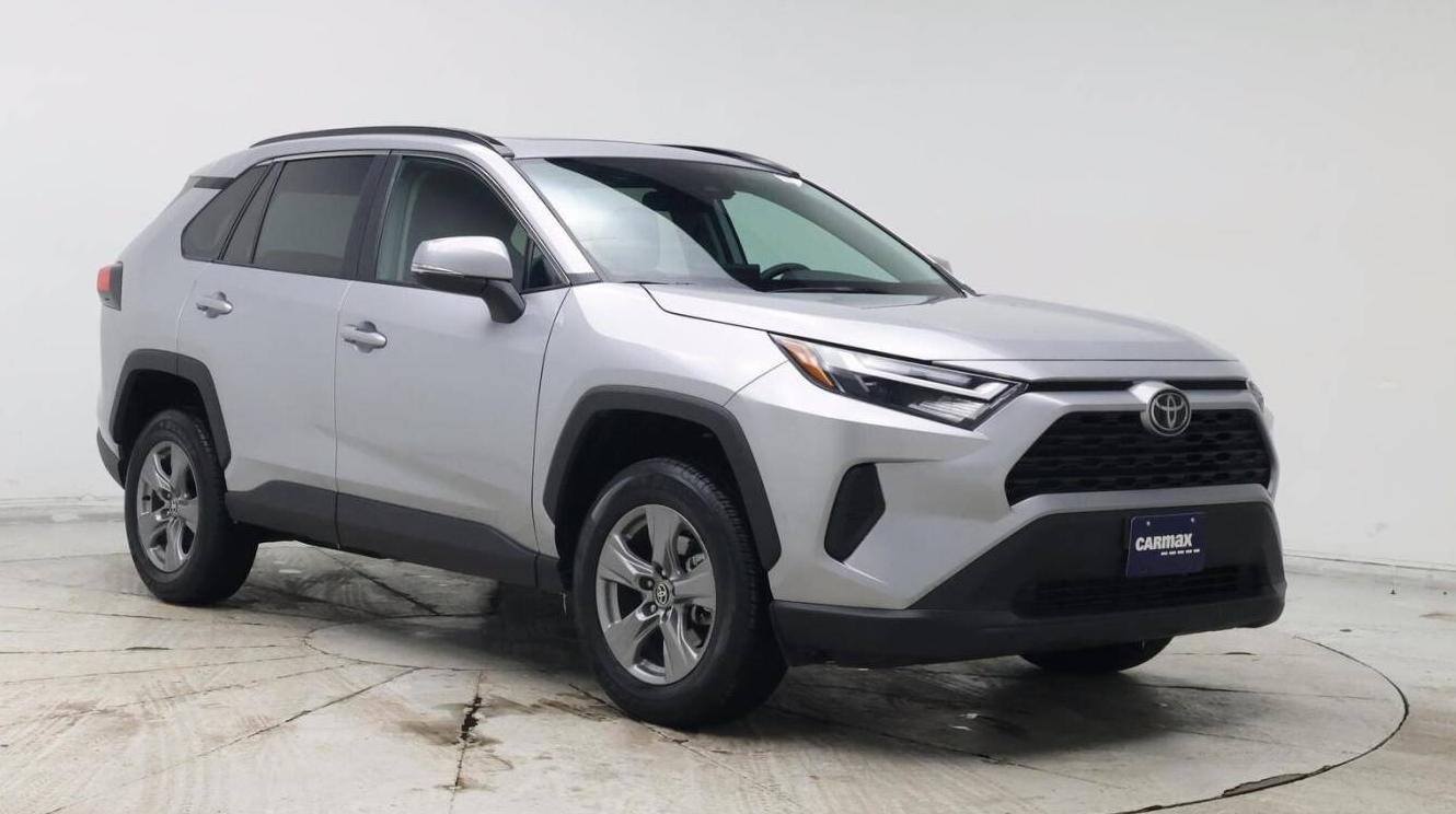 TOYOTA RAV4 2024 2T3W1RFV4RC283625 image