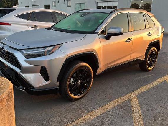 TOYOTA RAV4 2024 JTM16RFV9RJ062062 image
