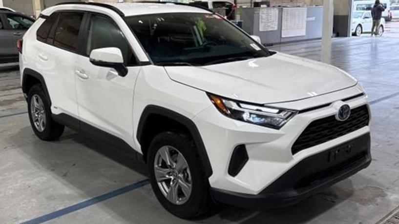 TOYOTA RAV4 2024 2T3RWRFV9RW201692 image