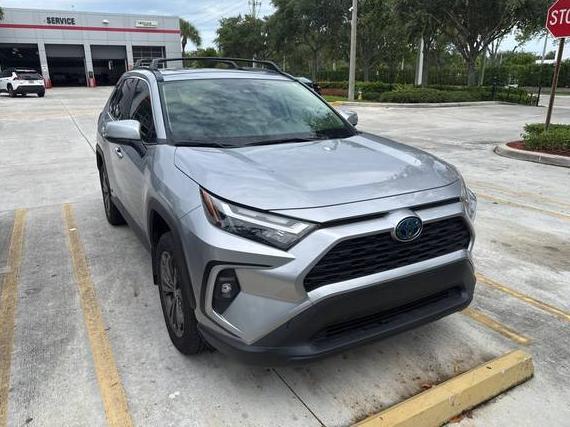 TOYOTA RAV4 2024 JTMB6RFVXRD138620 image