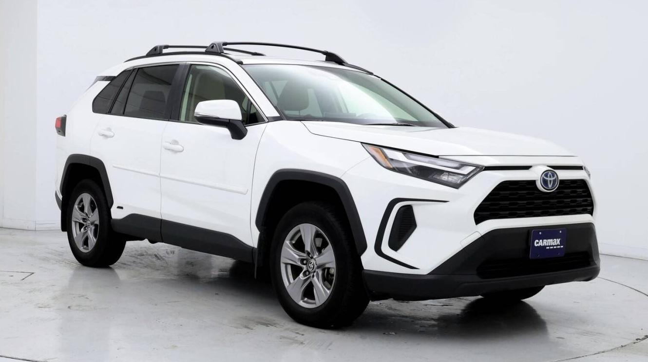 TOYOTA RAV4 2024 JTMRWRFV5RD211780 image