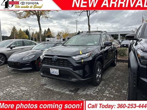 TOYOTA RAV4 2024 JTMRWRFV9RJ061707 image