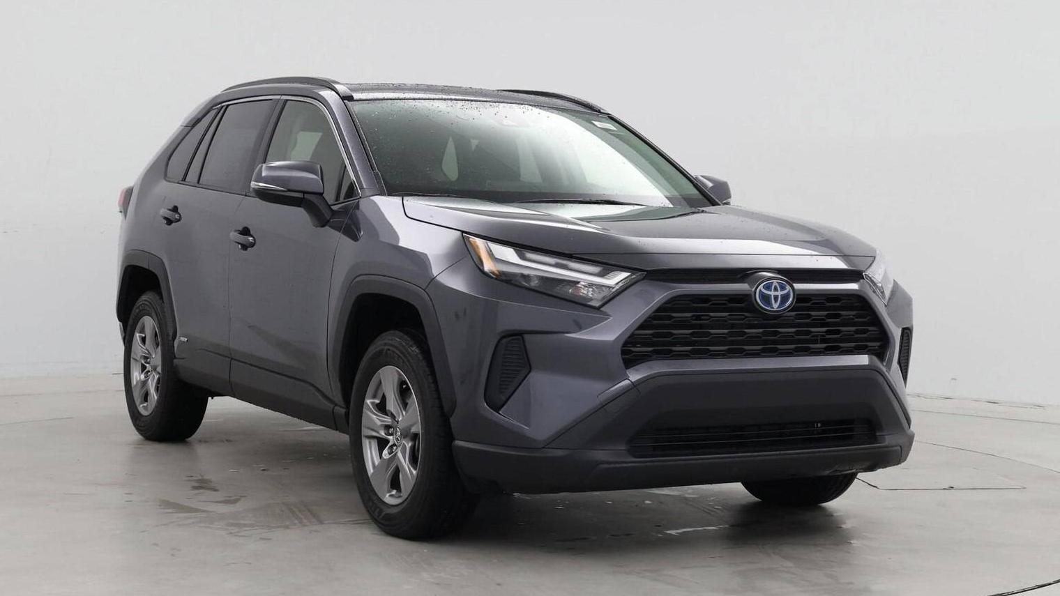 TOYOTA RAV4 2024 JTMRWRFV5RD251549 image